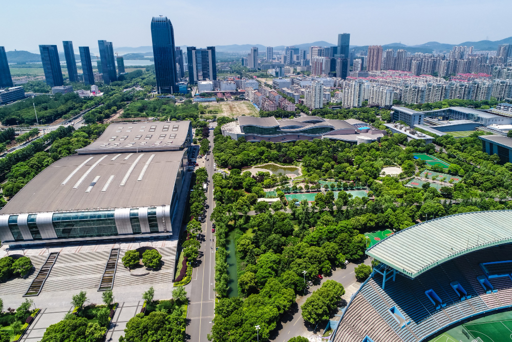 Commercial vs Residential Landscaping: Key Differences