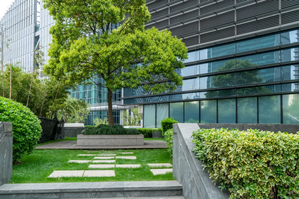 Keeping Commercial Landscapes in Good Shape During Cooler Weather