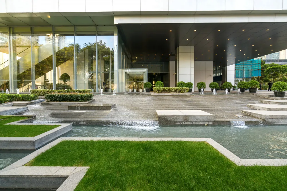 How a Landscaping Company Can Help Maintain a Commercial Yard